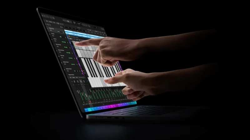 ภาพผลิตภัณฑ์MacBookProพร้อมการสัมผัสหน้าจอ