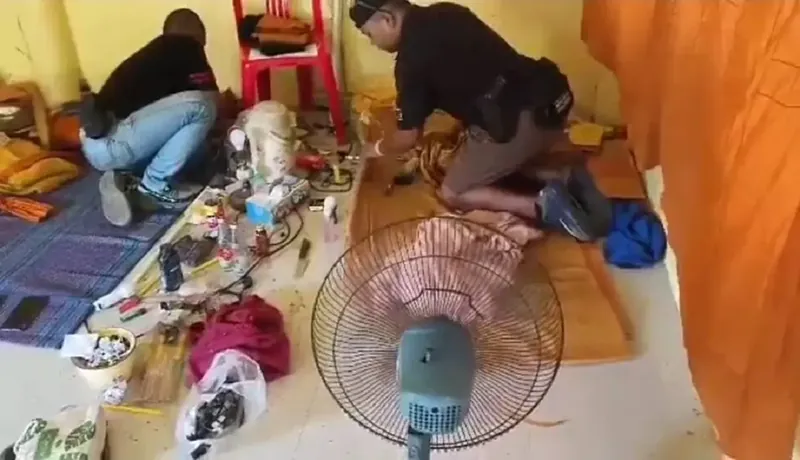 เจ้าหน้าที่เข้าตรวจภายในอาคารวัด